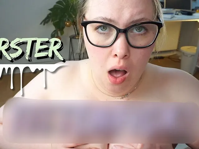 Feuchter TITTENFICK für den Chef – So klappts mit dem freien Tag!