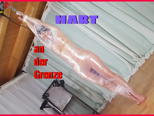 Yvette Costeau hart an der Grenze