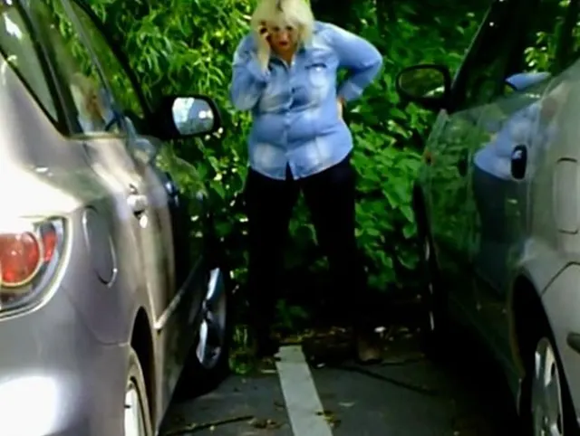 Parkplatz Leggings Piss  - Voyeurcam