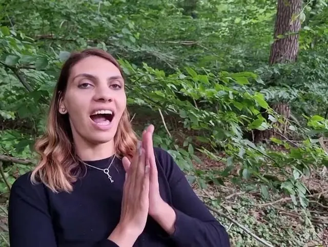 Blowjob auf dem Heimweg ab ins Grüne