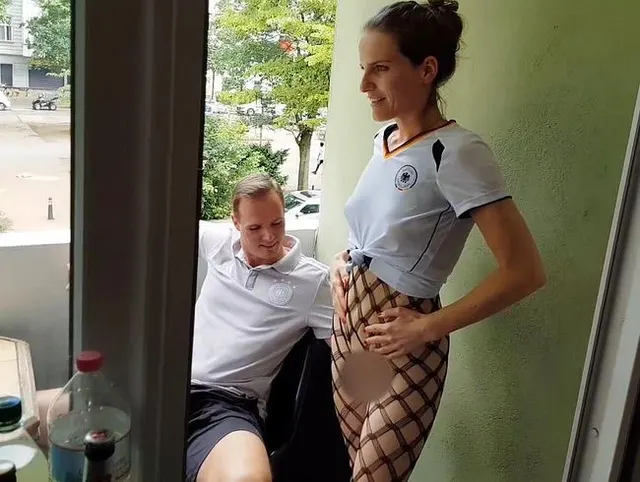 Nach Fußball-Aus: Willst Du mich zum Trost abficken?