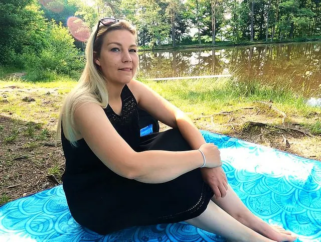 Heimlicher Orgasmus am Badesee