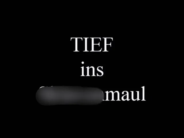 tief ins Sklavenmaul