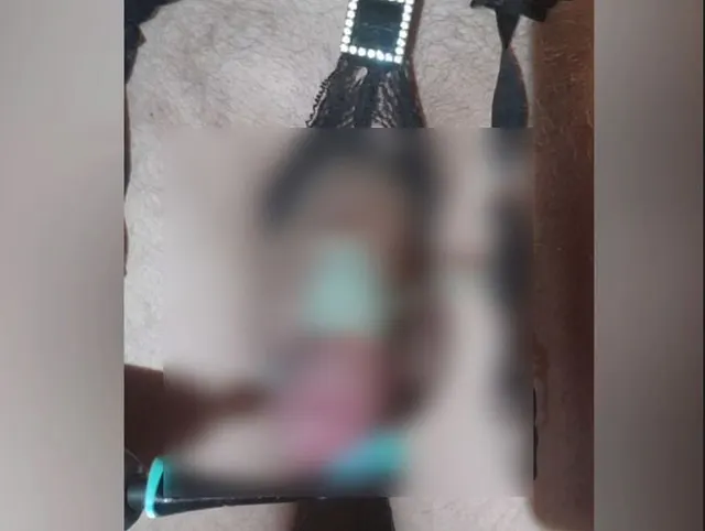 Strapsensklave testet Haushaltsgeräte 01