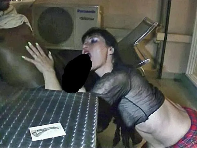 Ich war wieder mal Geil, mein Mann aber nicht !! -da bestellte er mir einen schwarzen Hengst