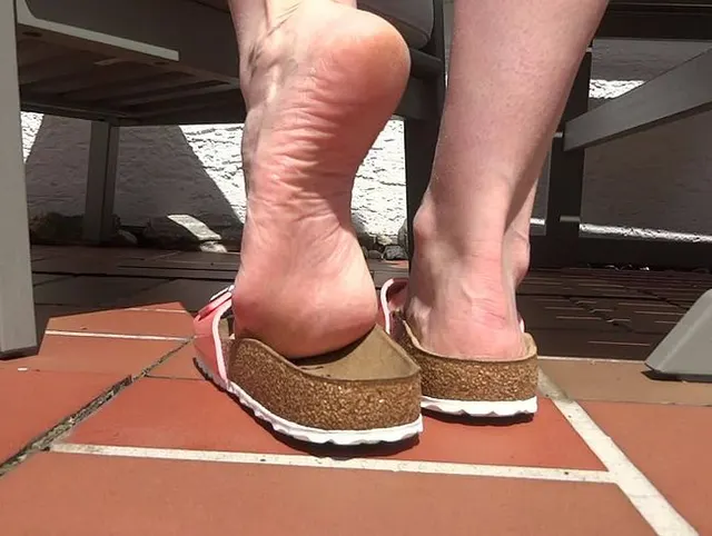 Shoeplay auf der Garten Terrasse Teil 3