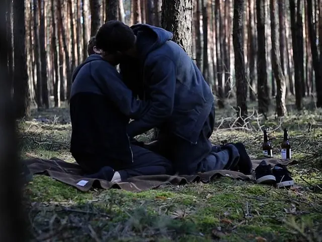 **************** - 2 geile Boys im Wald