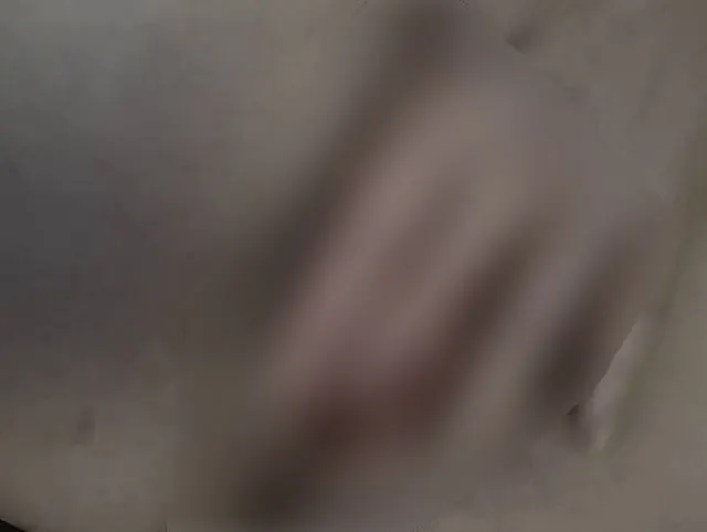 Ich präsentiere dir nur kurz mein nasses Loch.. Willst du es?