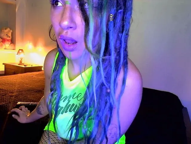 Galactic Blue Enseña mit ihren Tölpeln