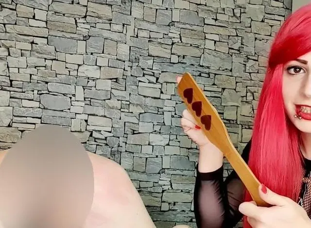 Spanking: Meine Herrin schlägt zu