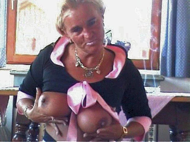 Girlie Hot