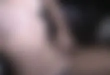 Winter gets naked in a car wash