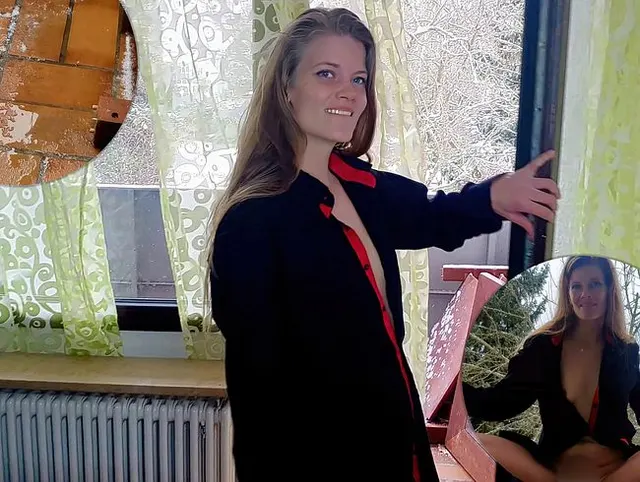 MuFuMilf's geile Winter-Piss-Show auf dem Balkon