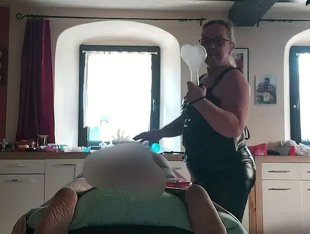Ich werde mit dem Hintern anfangen
