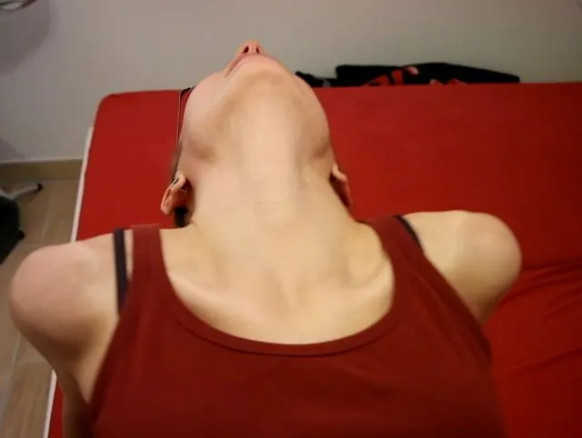Am Dildo zum Orgasmus gerieben (Userwunsch)