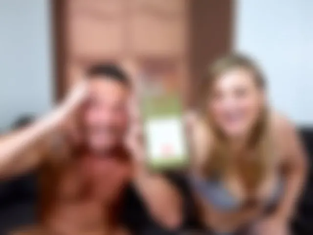CUCKOLD AM TELEFON - Lina lässt sich fremd besamen