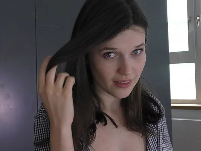 Ein kleiner Striptease zum Kennenlernen