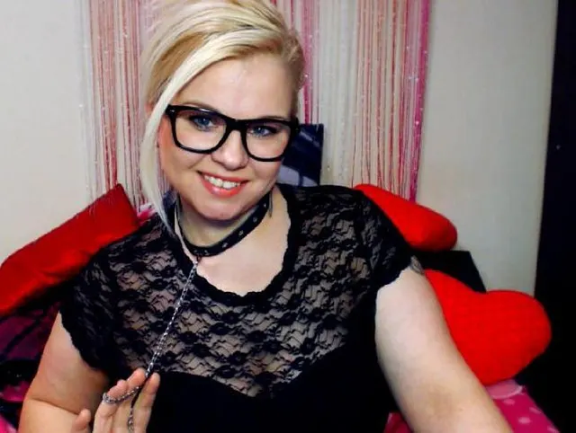 Dina Hot