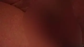 Auf deinen Wunsch hin, wie du es wolltest, spiele ich mit zwei Fingern an meiner Klitoris,
