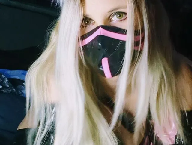 Lass mich deine Lieblings Waifu sein