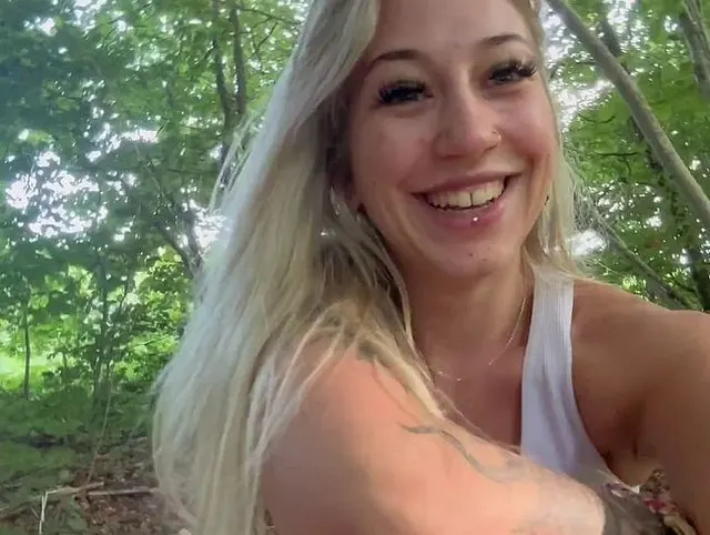 Outdoor Squirt statt morgen Meditation, mitten im Wald!!
