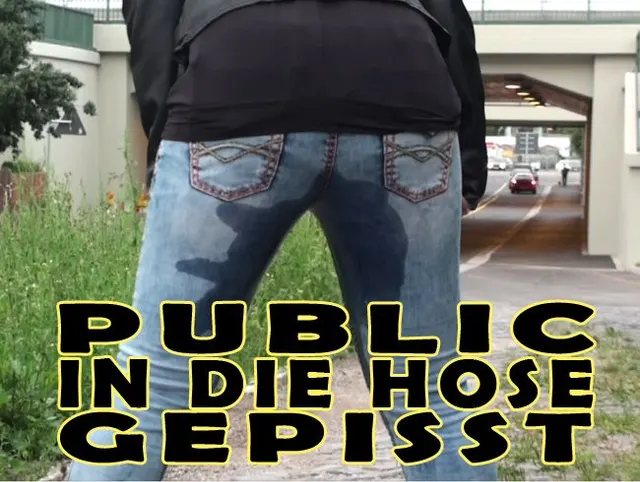 PUBLIC in die Hose Gepist