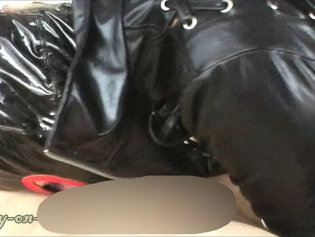 Meine neue Sub im Wohnwagen benutzt, gefickt, abgeblasen worden