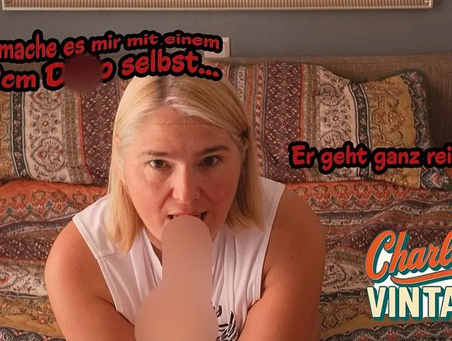 Mein Mann ist auf Geschäftsreise ich habe mir einen 22cm Dildo bestellt.....
