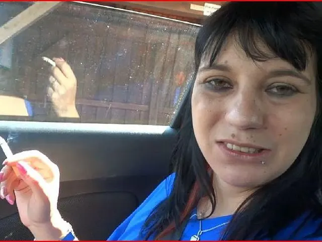 Geile Fotze im Taxi