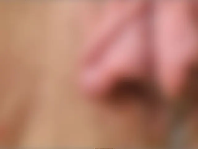 Meine Muschi wird draußen gefickt und gefüllt