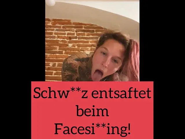 USER SCHWANZ BEIM FACESITTING ENTSAFTET