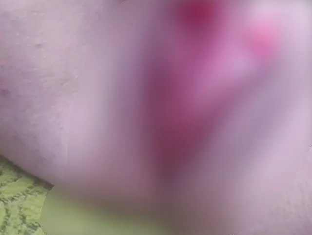 gepumpte muschi - saugglocke lässt (rasierte) muschi extrem geil anschwellen