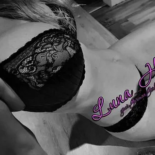 Profilbild von Luna_Hot