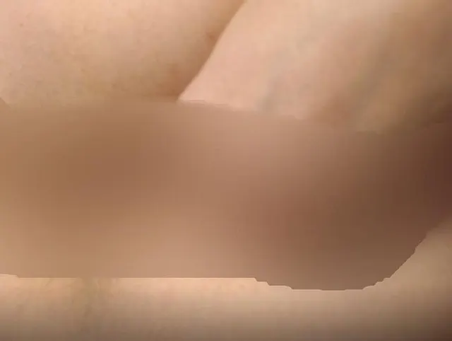 Das erste mal versucht ein super enges Arschloch zu fisten