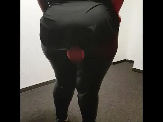 FÜR MEINE ARSCH FETIS HINTERN IN WEDLOOK LEGGINS