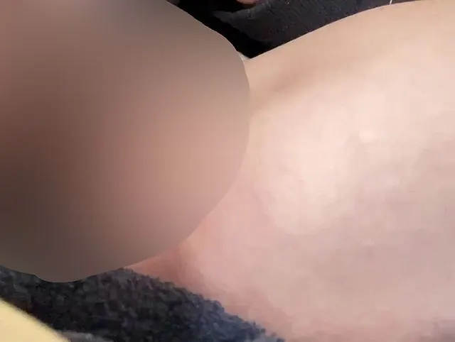 Creamy Pussy läuft vor dem Dildo fick schon aus!