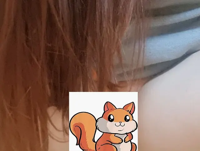 Pissen in die Badewanne aus meiner operierten Pussy