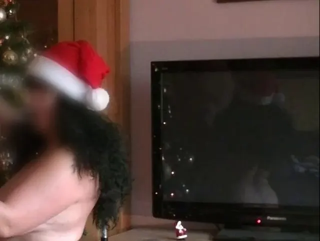 Weihnachts-Blowjob mit Schlagsahne