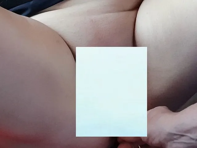 Ein MDH User besorgt es mir mit einem Vibrator-Ei