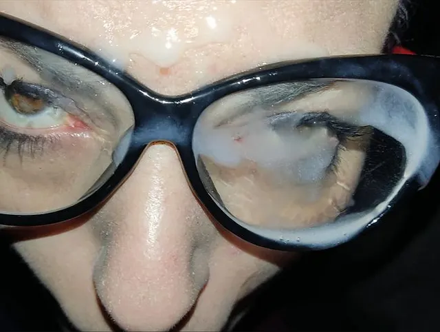 Denken Sie immer daran, Jungs: Ihr kostbares Sperma gehört NUR in die Fickmäuler der Huren!