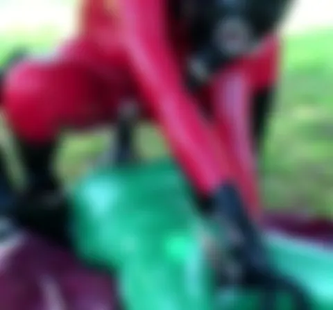 Outdoor Latexlove