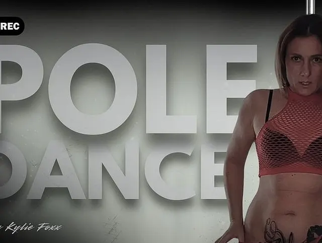 Nackter, nasser Poledance
