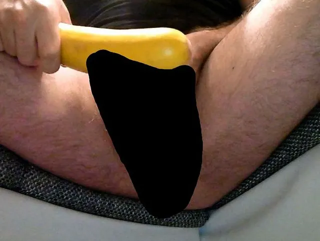 BallBusting - Schläge auf Eier und Schwanz!