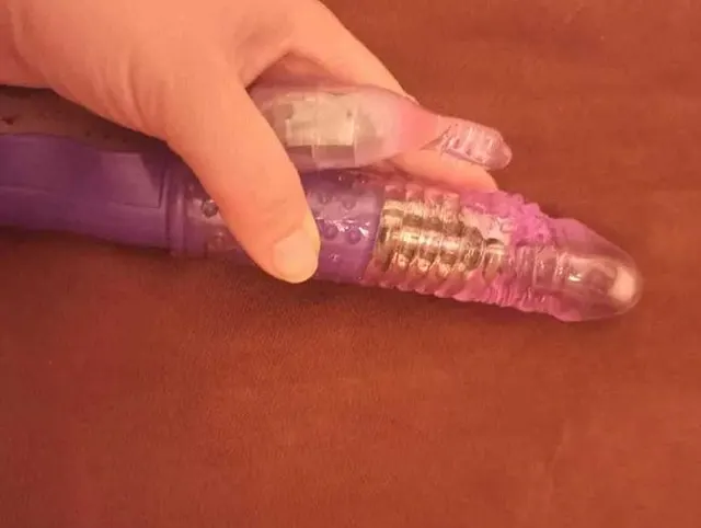 Wo ein dildo passt ist auch noch Platz für meinen schwanz