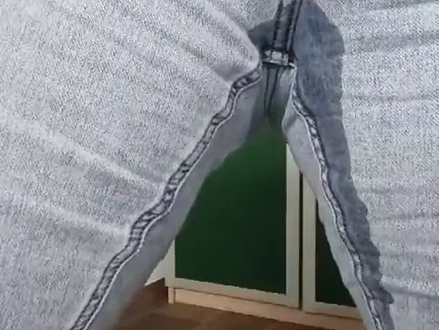 Ich habe es wirklich lange zurückgehalten - In die Hose gepisst