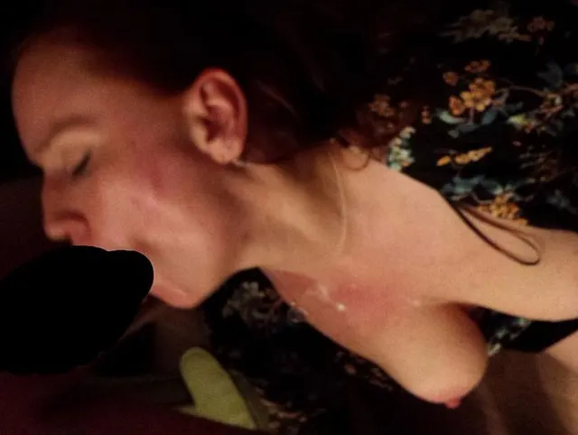 Eine zweite Ladung ins Gesicht gespritzt