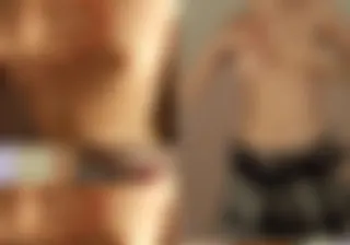 Teenie Tittenmassage und Arschgewackel