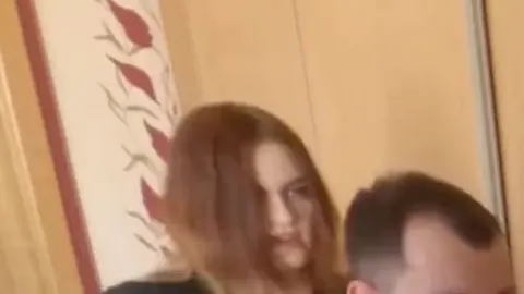 Harter Sex mit Peitsche und Keuschheitsgürtel