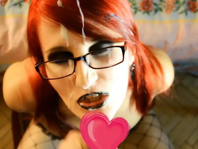 Masturbation mit Blowjob und mitten ins Gesicht