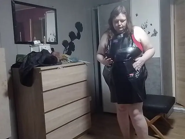 Neue Gummischürze in Schwarz